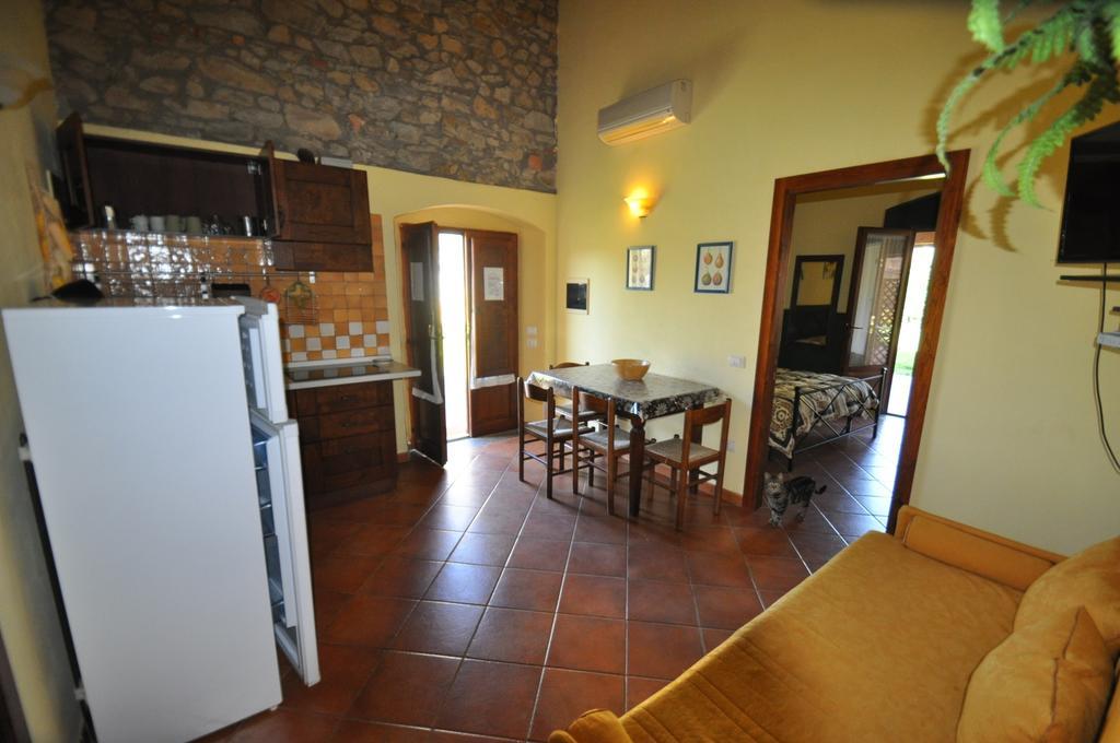 Вилла Agriturismo Il Cerrosughero Скарлино Номер фото