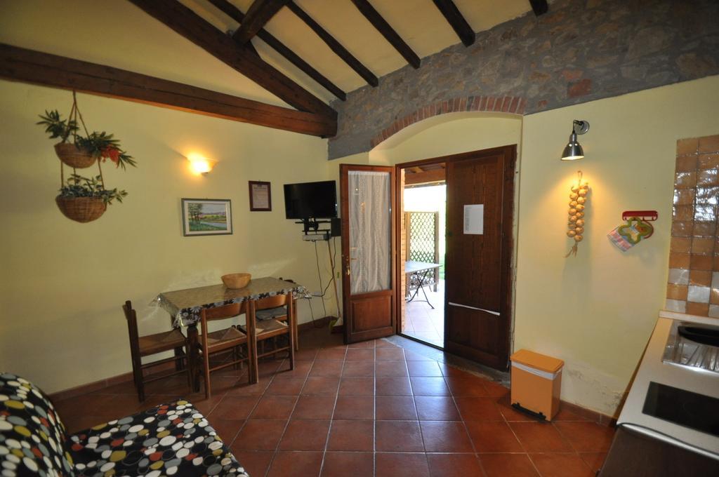 Вилла Agriturismo Il Cerrosughero Скарлино Номер фото