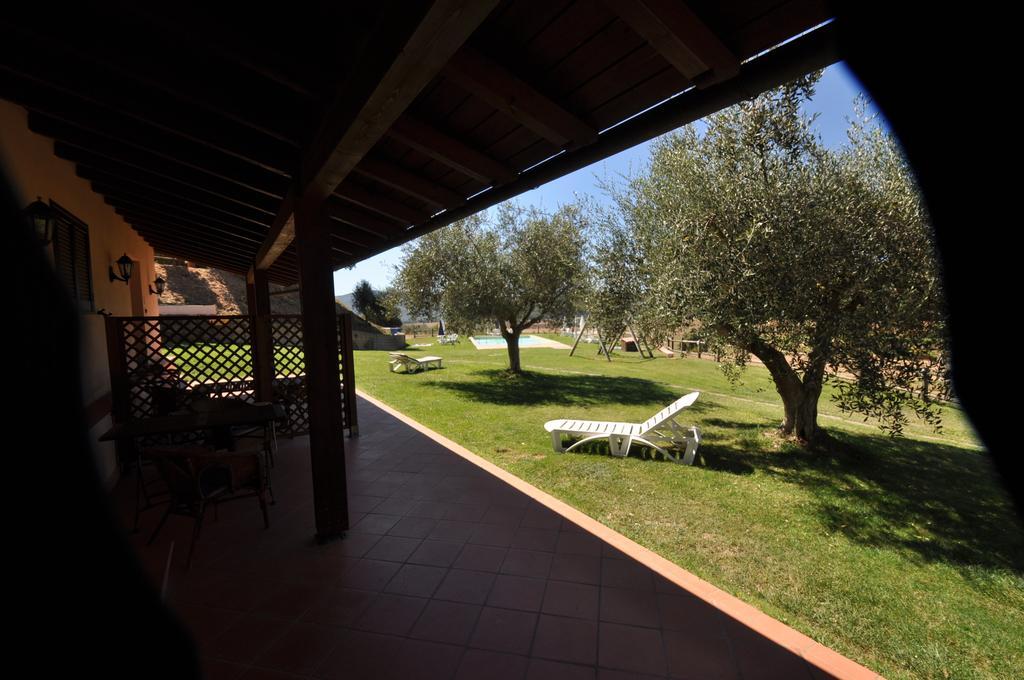 Вилла Agriturismo Il Cerrosughero Скарлино Номер фото